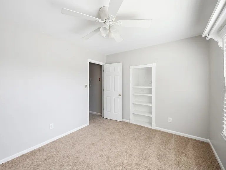 116 Hillside Ave — Photo 23