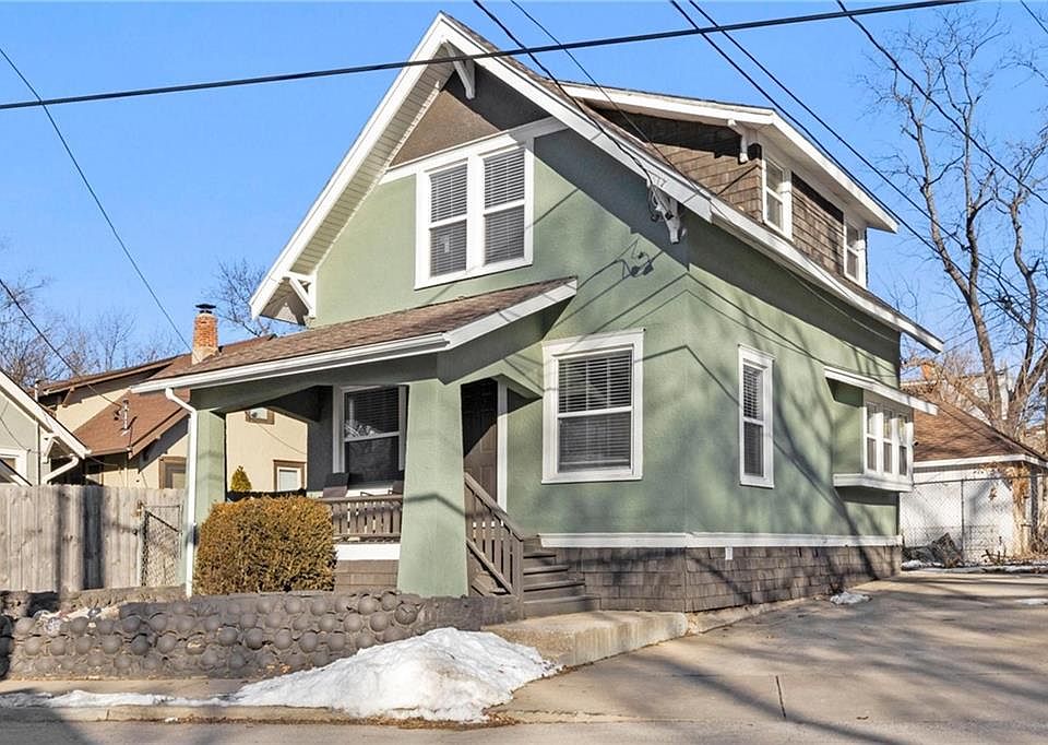 1st image of 1122 W 41st St