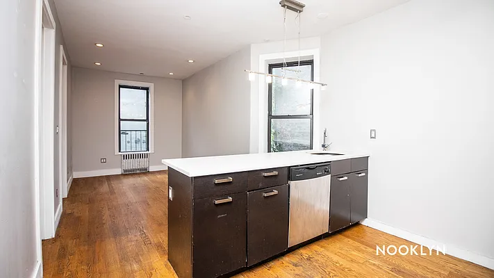 Rented by Nooklyn NYC LLC | media 11