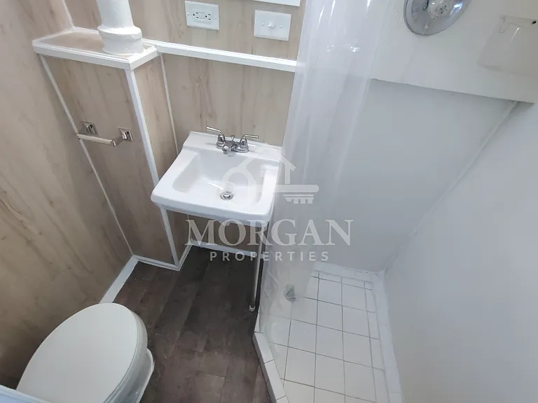 1213 W 3rd St — Photo 6