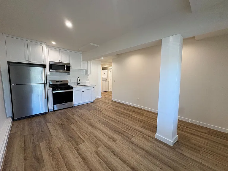 237 North Catalina — Photo 2