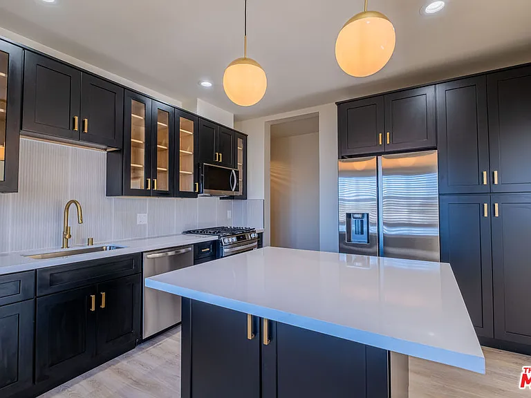 216 N Catalina Ave #216C — Photo 8