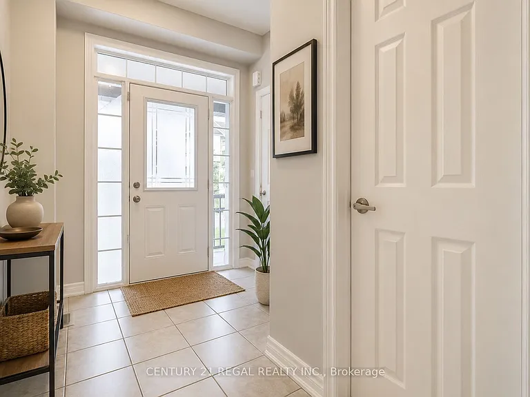 472 George Ryan Ave — Photo 3