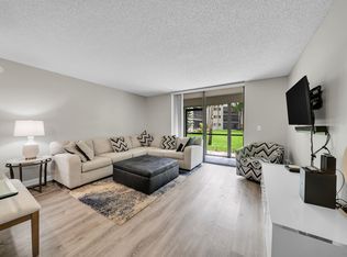 5190 Las Verdes Cir APT 117, Delray Beach, FL 33484