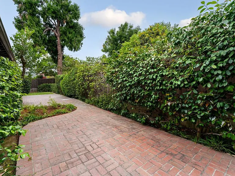 6347 N Muscatel Ave — Photo 24