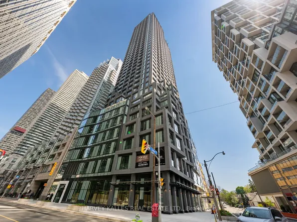 20 Soudan Ave #1001, Toronto, ON M4S 0E2