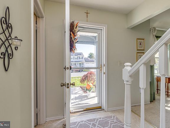 2nd image of 136 Stonebrook Dr