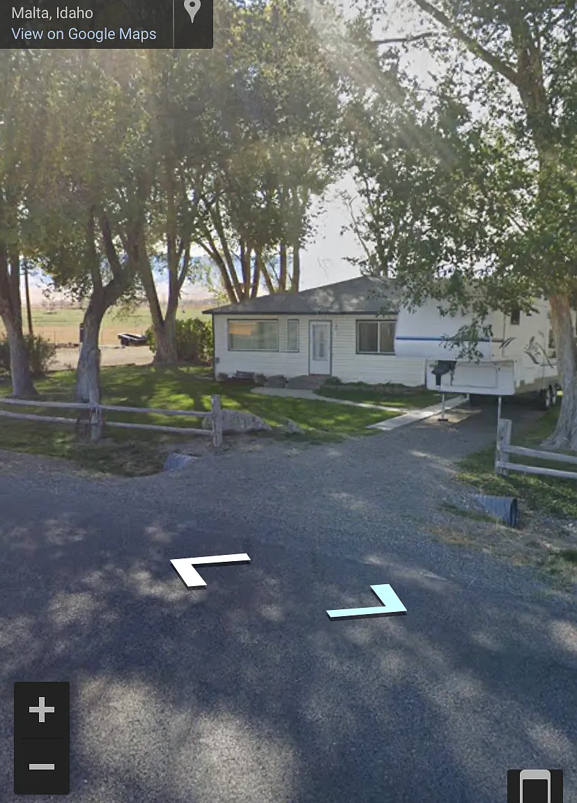 1672 S Highway 81 — Photo 1
