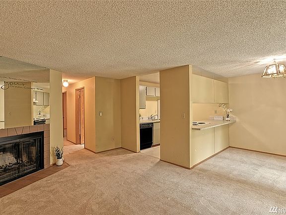 2nd image of 19851 25th Ave NE APT 219