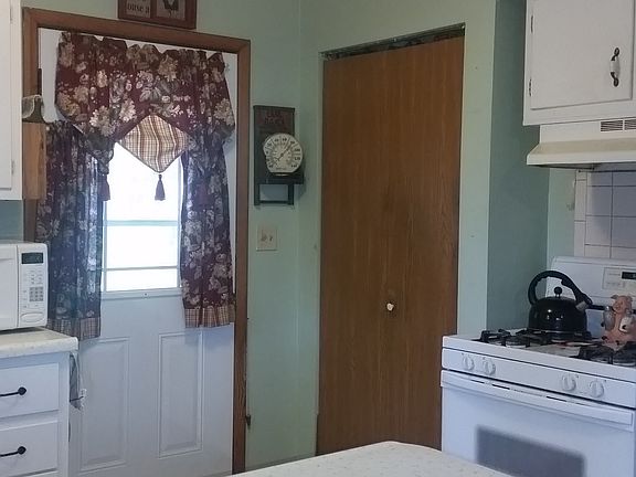 5th image of 900 Westwind Dr