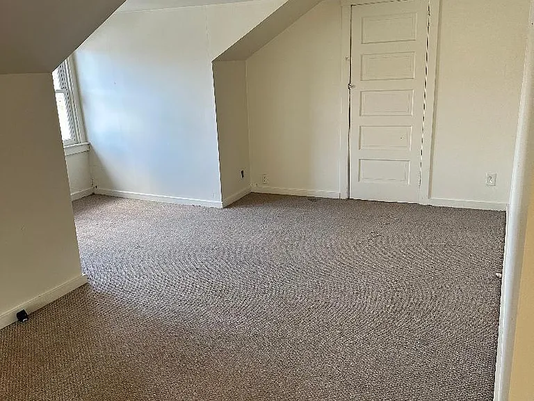 1933 Saw Mill Run Blvd #2 — Photo 8