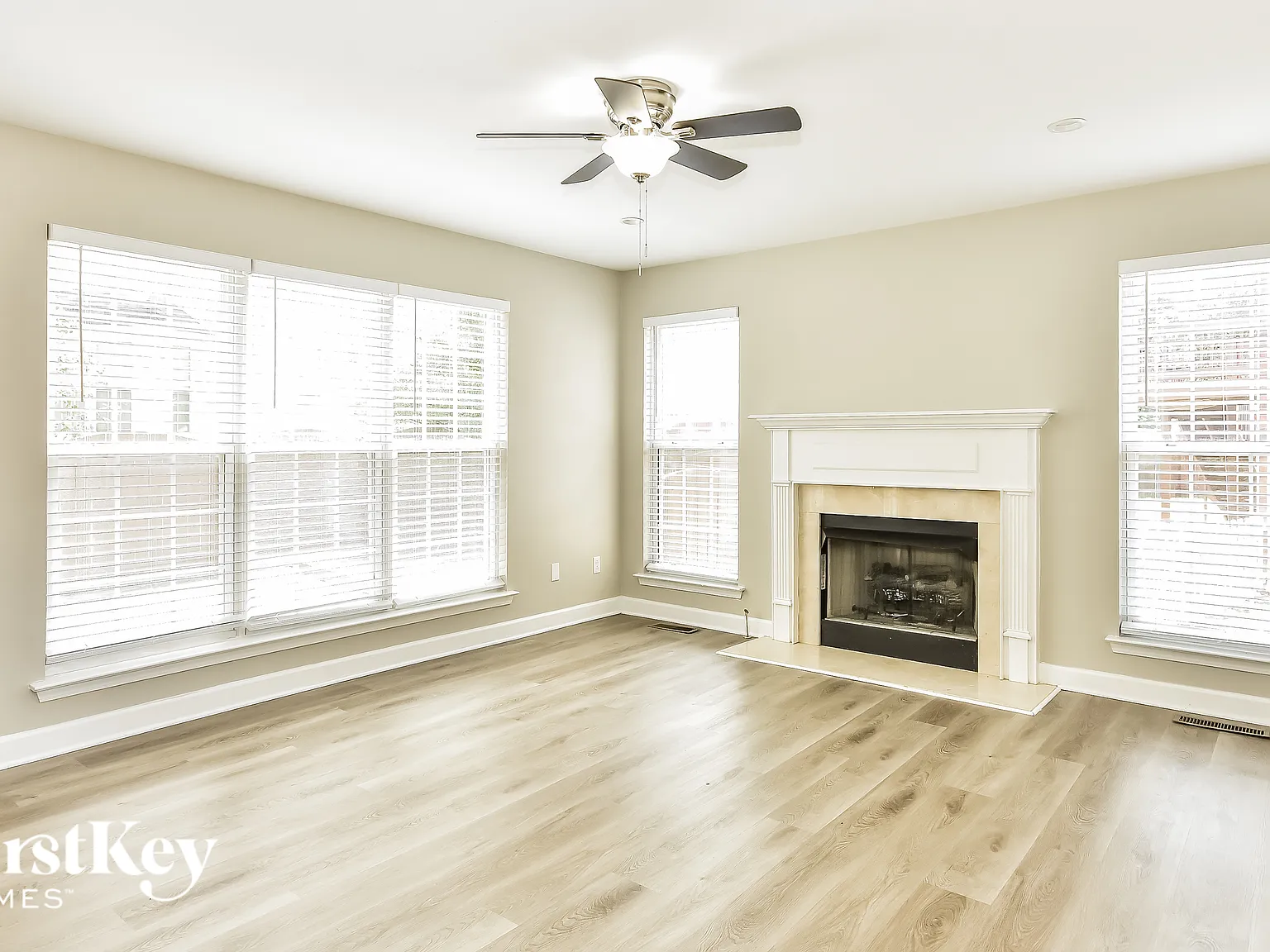 3 bed, 2.5 bath, 2362 sqft, $2,710 — Photo 4