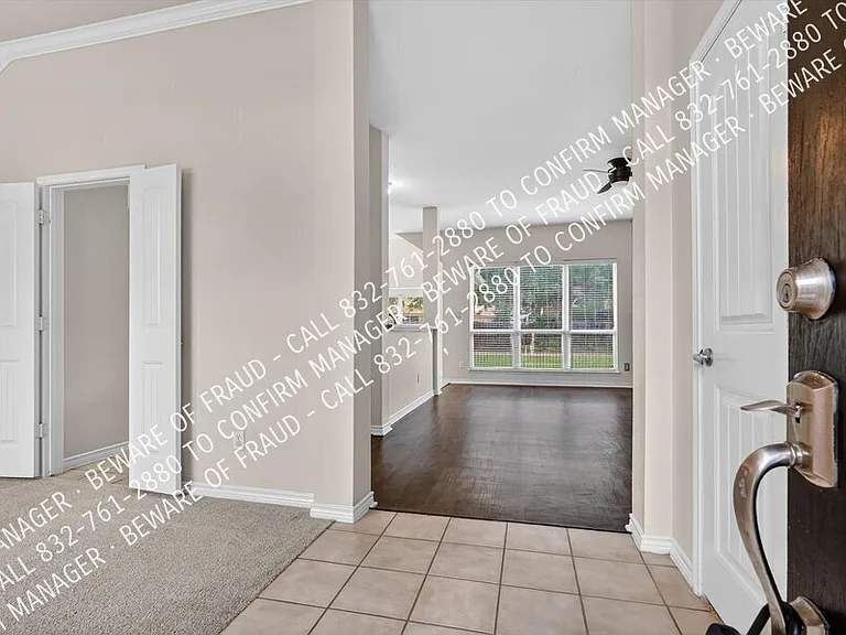 12079 Kingsville Dr — Photo 4