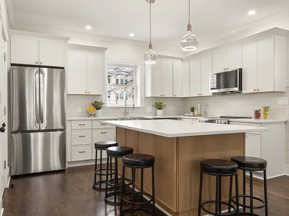 59 Wenham St Floor 2, Jamaica Plain, MA 02130