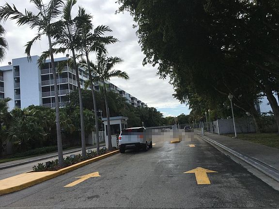 3rd image of 700 NW 214th St APT 206