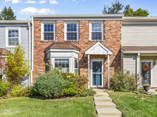 106 Wilshire Ct, Old Bridge, NJ 08857