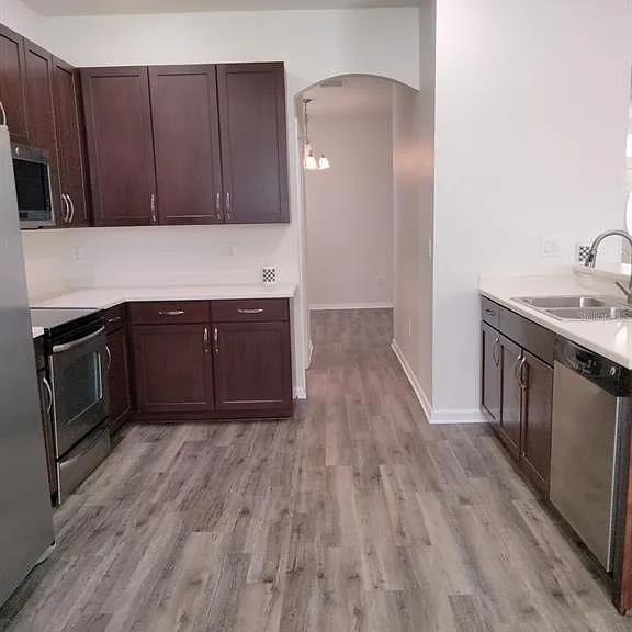 1105 Windton Oak Dr — Photo 10