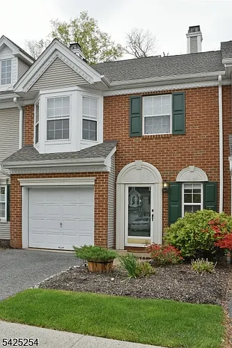 61 Washington Ct Photo 1