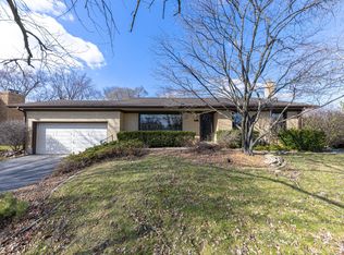 500 Bunning Dr, Downers Grove, IL 60516