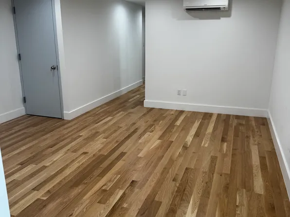 269 Alexander Avenue image 17 of 39