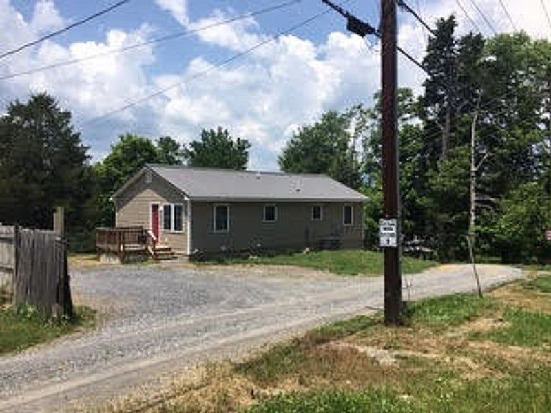 2nd image of 513 McCorkle Dr
