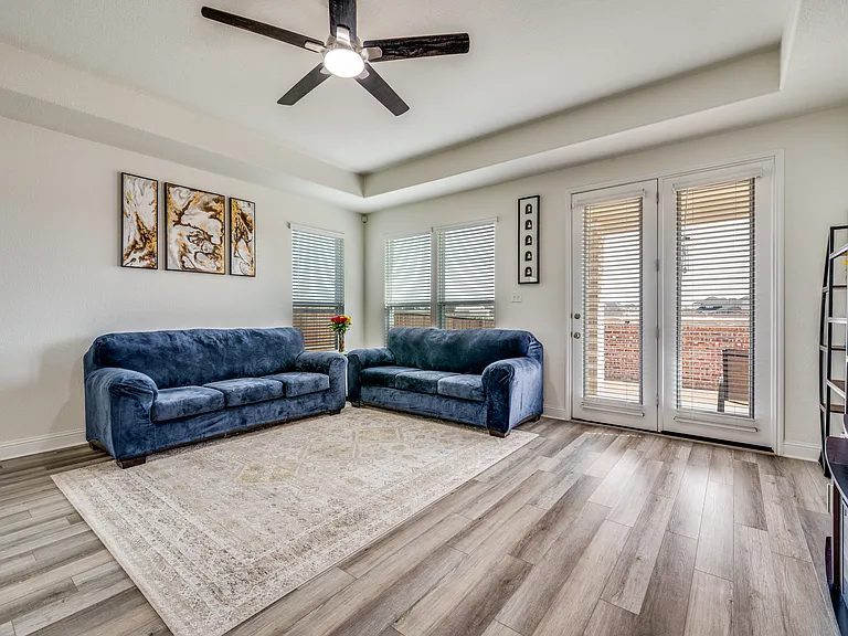 4128 Wood River Trl — Photo 5