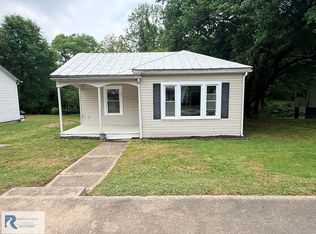 17 Garland St, Danville, VA 24541