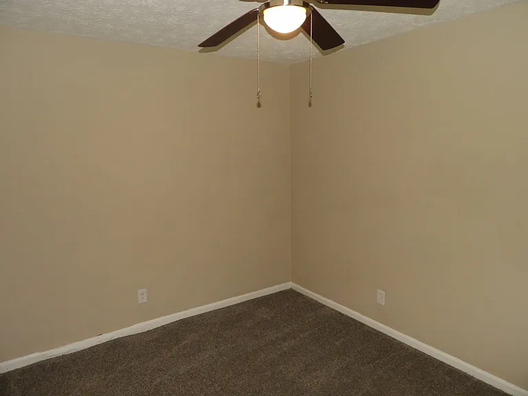 139 Lawrence St — Photo 29