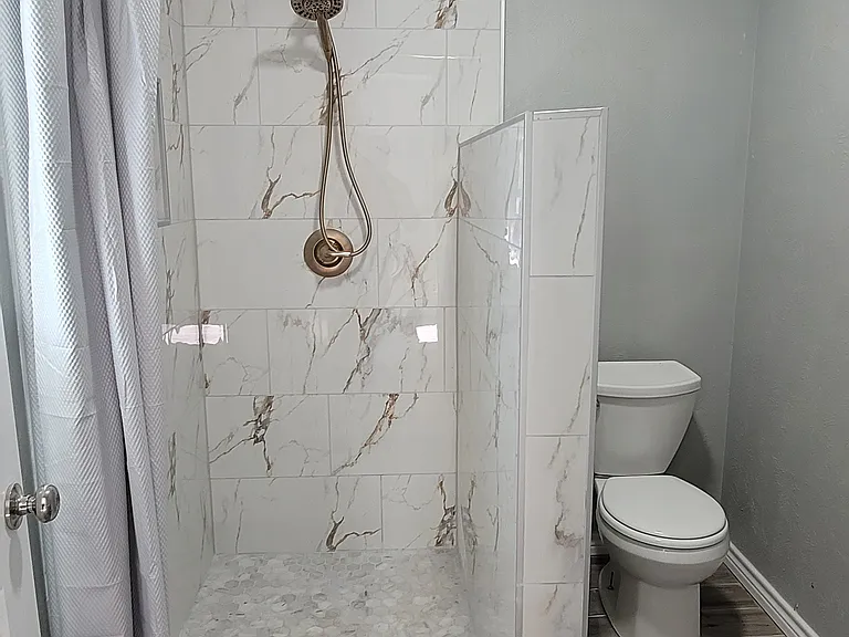 6904 Misty Glen Ct — Photo 16