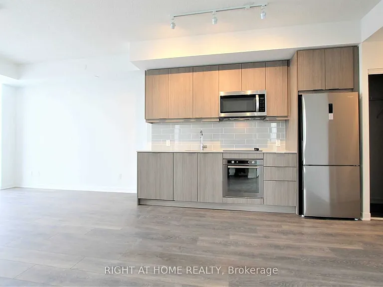 38 Forest Manor Rd #1702 — Photo 12