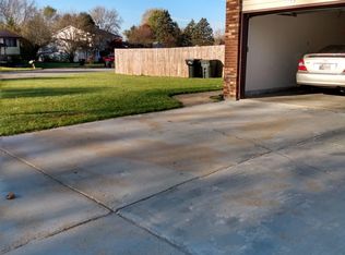 5103 Lindenwood, South Bend, IN 46637