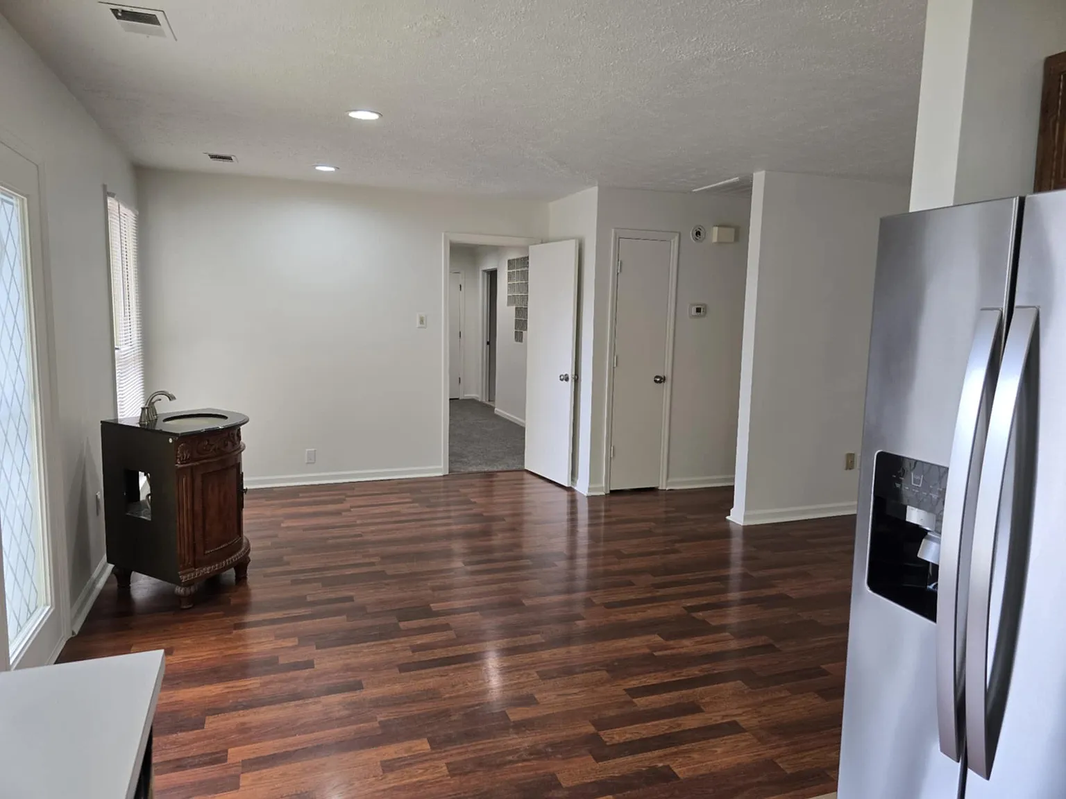 2 bed, 1050 sqft, $1,500 — Photo 1