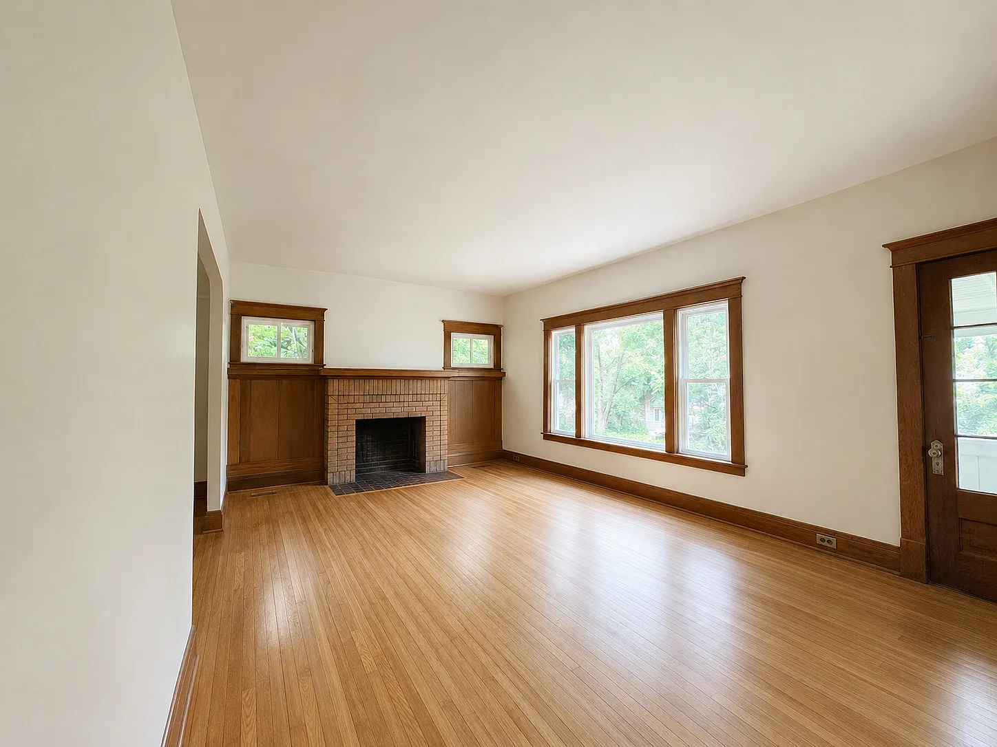 3 bed, 1200 sqft, $1,750 — Photo 3