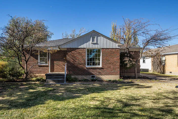 4 bed, 1800 sqft, $1,850 — Photo 2