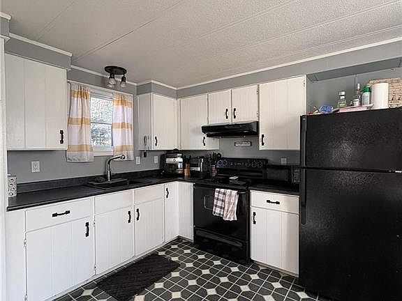 5th image of 225 Waterville Rd