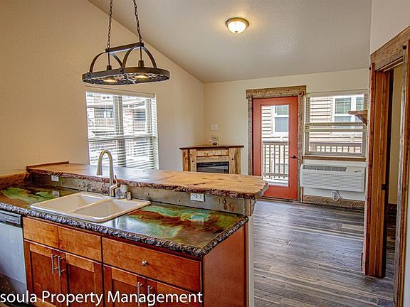4th image of 11081 Old Toby Ct #202