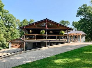 6804 20th St, Eldon, IA 52554
