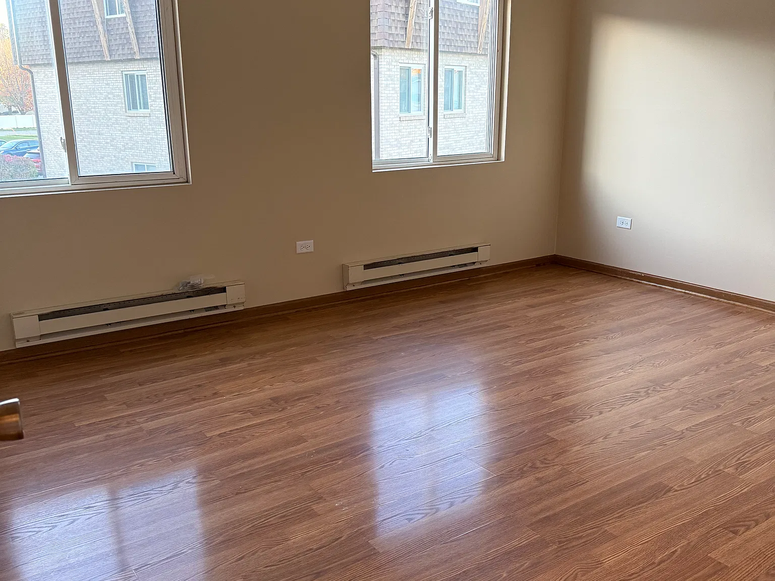 2 bed, 950 sqft, $1,650 — Photo 3
