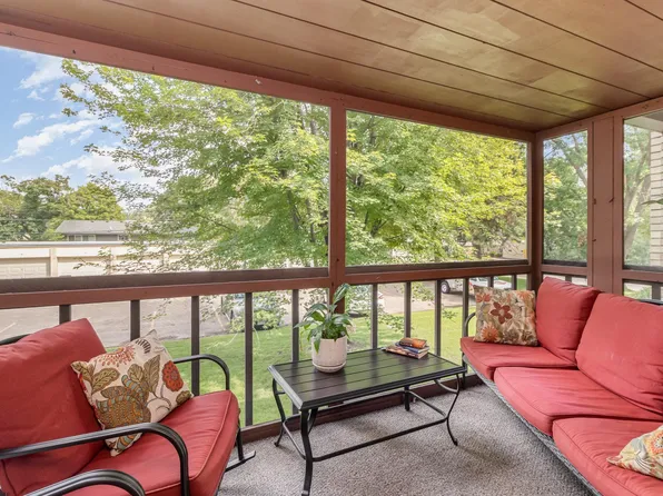 6315 York Ave S APT 202, Edina, MN 55435