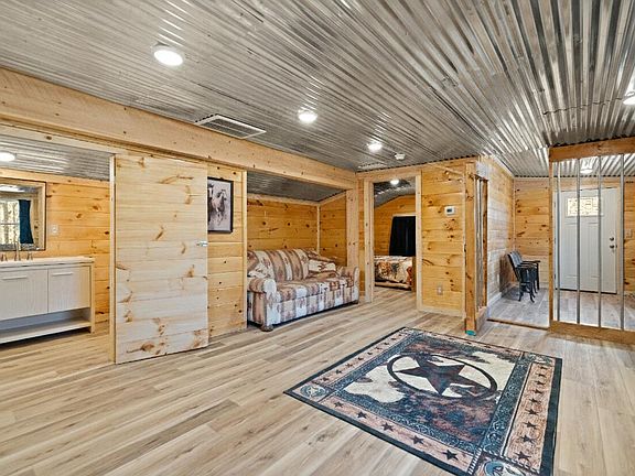 3rd image of 414 Upper Cane Creek Rd