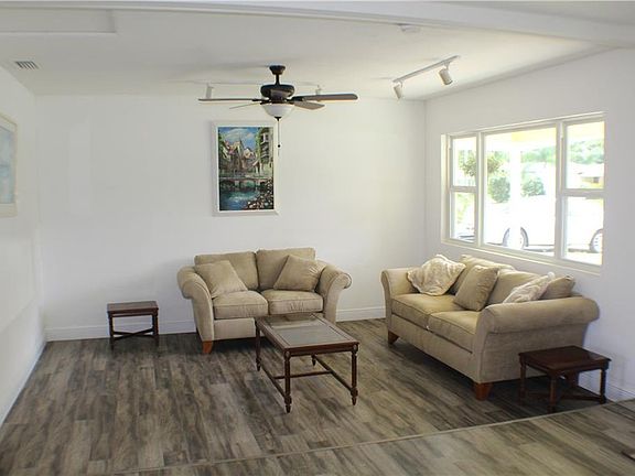 5th image of 2796 57th St N