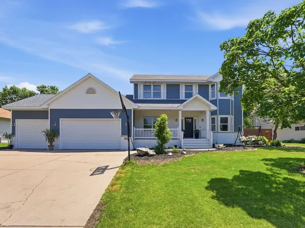 1004 Canterbury Ave NE, Buffalo, MN 55313