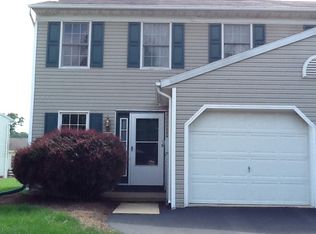 460 Crosswinds Dr, Lititz, PA 17543