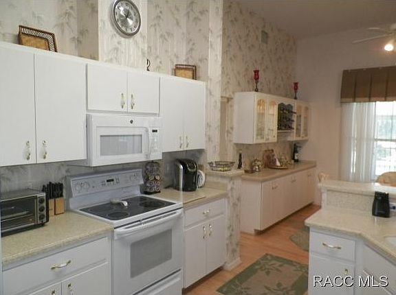 4th image of 22 W Amalfi Ct