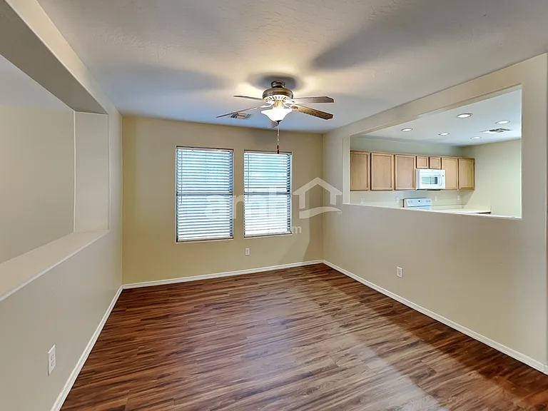 18522 W Legend Dr — Photo 6