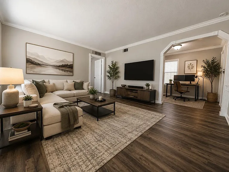 218 W 15th St #L — Photo 10
