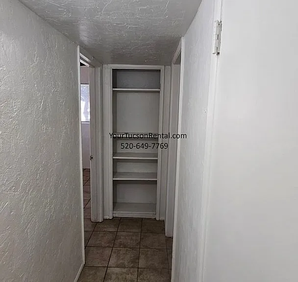 Greenlee — Photo 26
