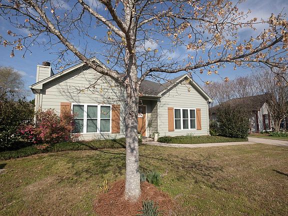 3rd image of 302 Mills Way