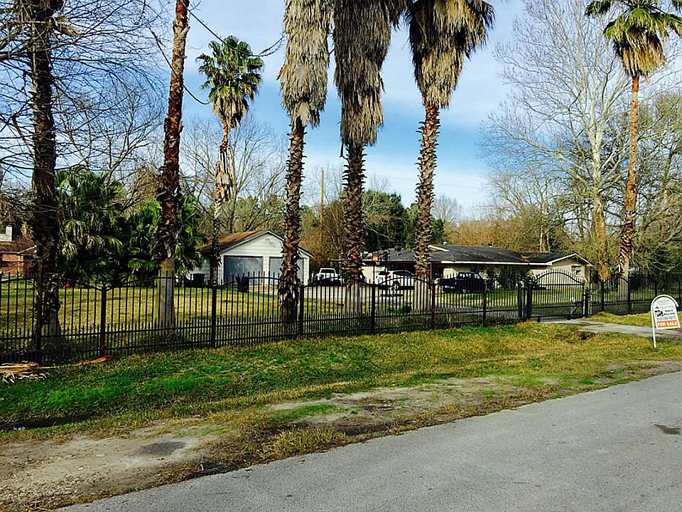 1st image of 5847 Glen Grove St