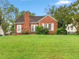 410 W Willowbrook Dr, Burlington, NC 27215